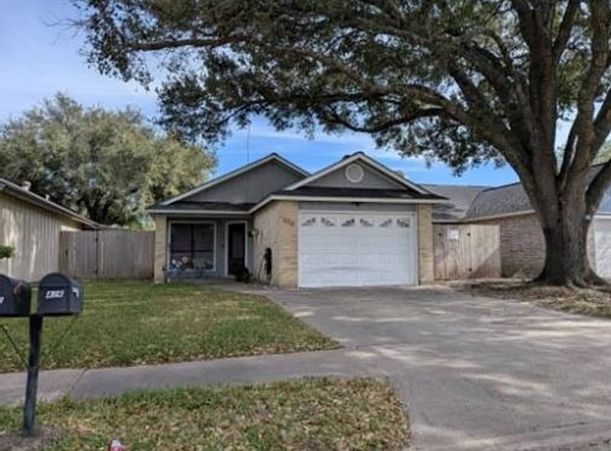 1st image of 426 Waterford Dr