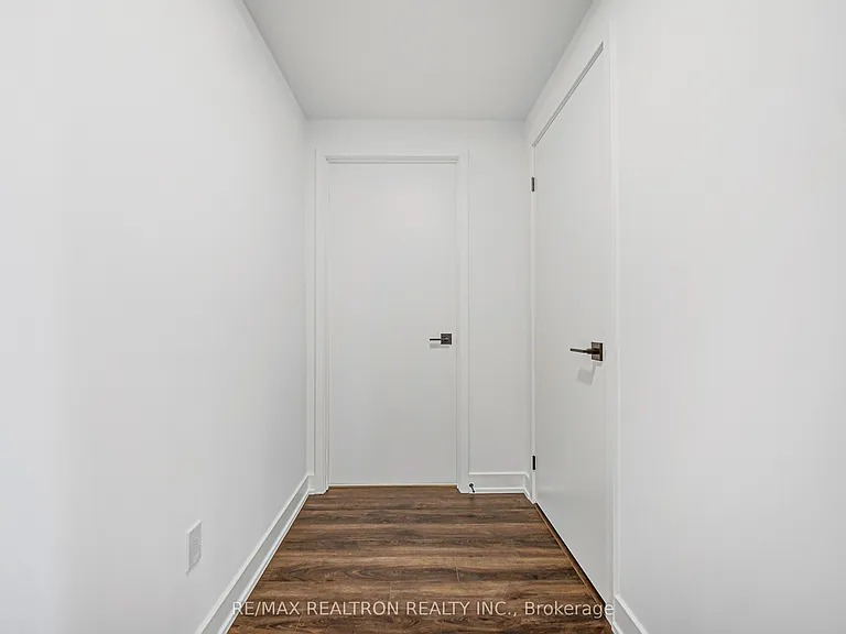 609 Sherbourne St #3201 — Photo 8