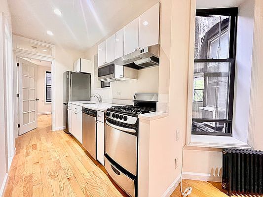 1st image of 640 E 14th St APT 9