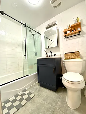 Rented by R New York | media 12