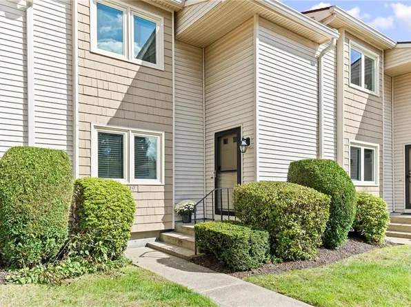 500 E Greenwich Ave APT 119, West Warwick, RI 02893