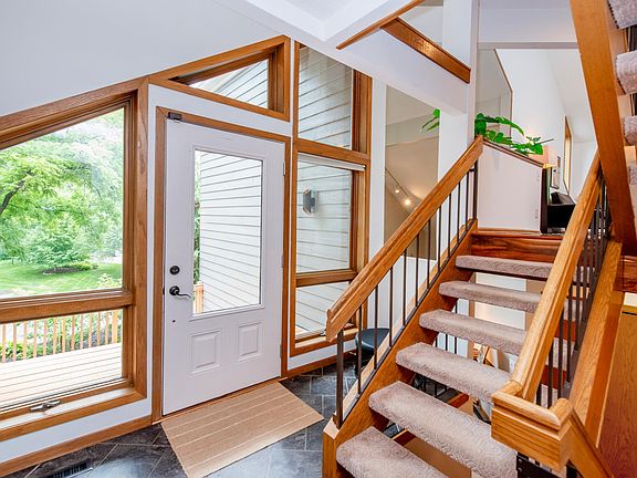 3rd image of 13900 Hill Ridge Dr