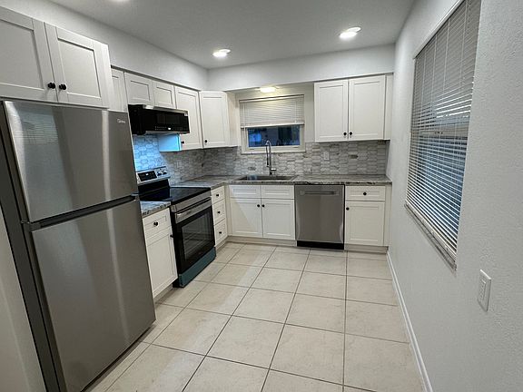 2nd image of 1521 Council Dr