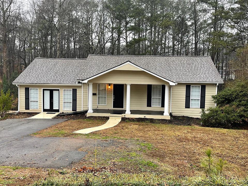 1st image of 721 Brighton Dr #A
