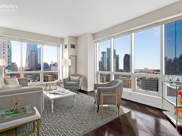 350 W 42nd St APT 15L, New York, NY 10036