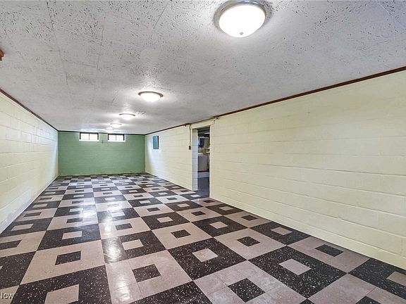5th image of 3018 Somia Dr