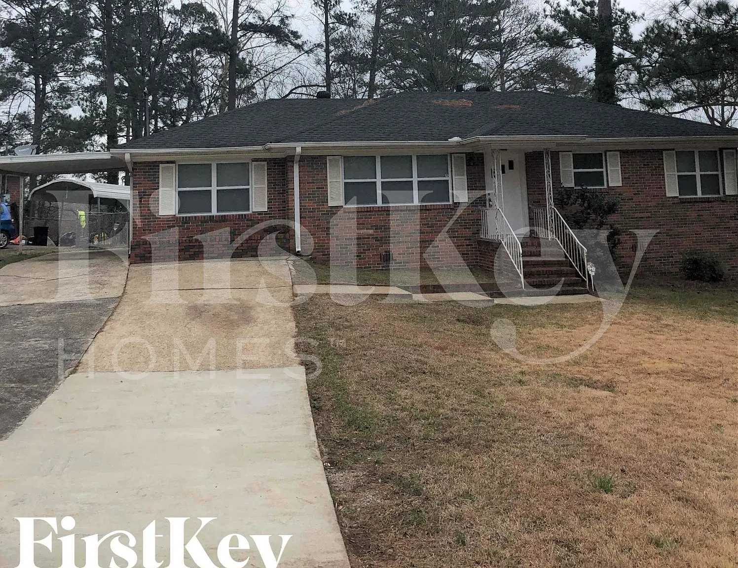 3 bed, 1.0 bath, 1295 sqft, $1,110 — Photo 1