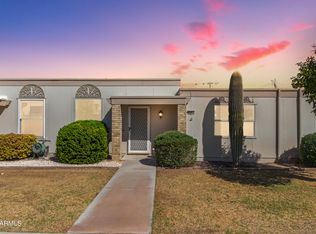 10050 W Royal Oak Rd APT J, Sun City, AZ 85351