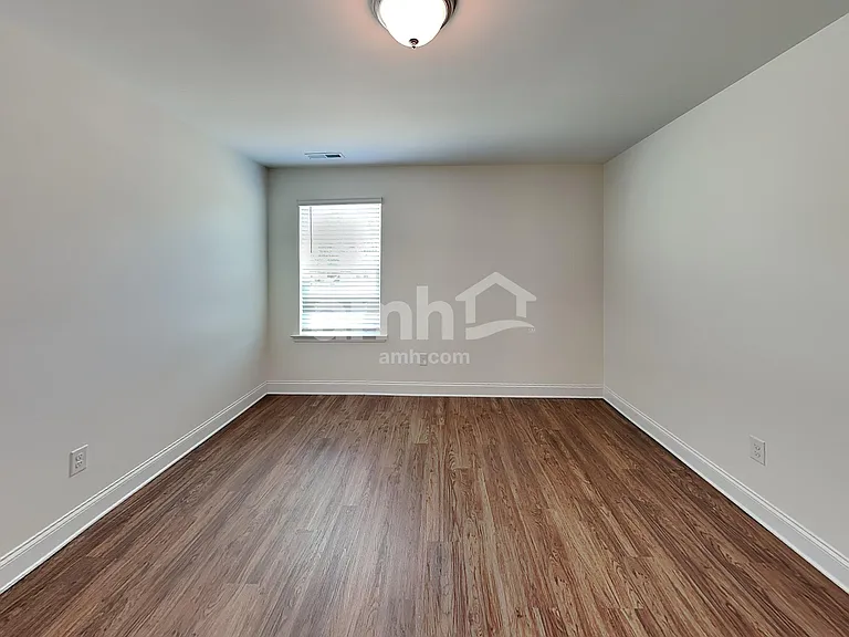 334 Elmhurst Dr — Photo 20