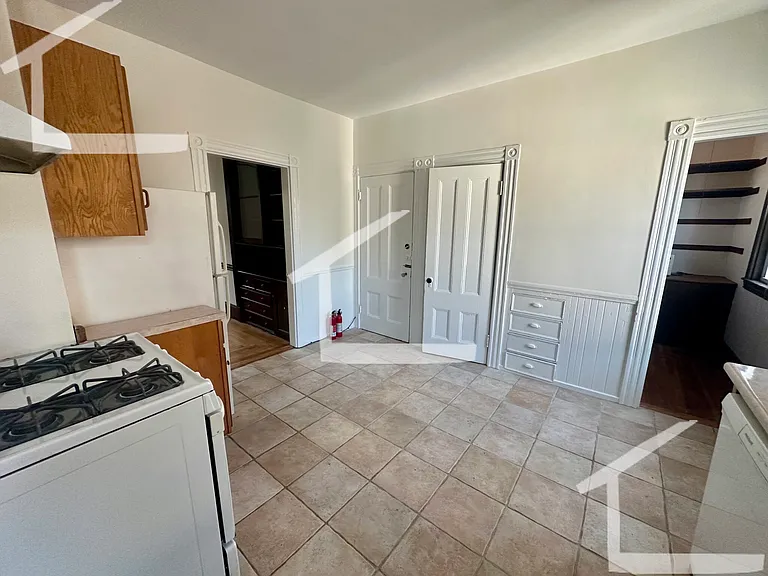 77 Fairbanks St #3 — Photo 16