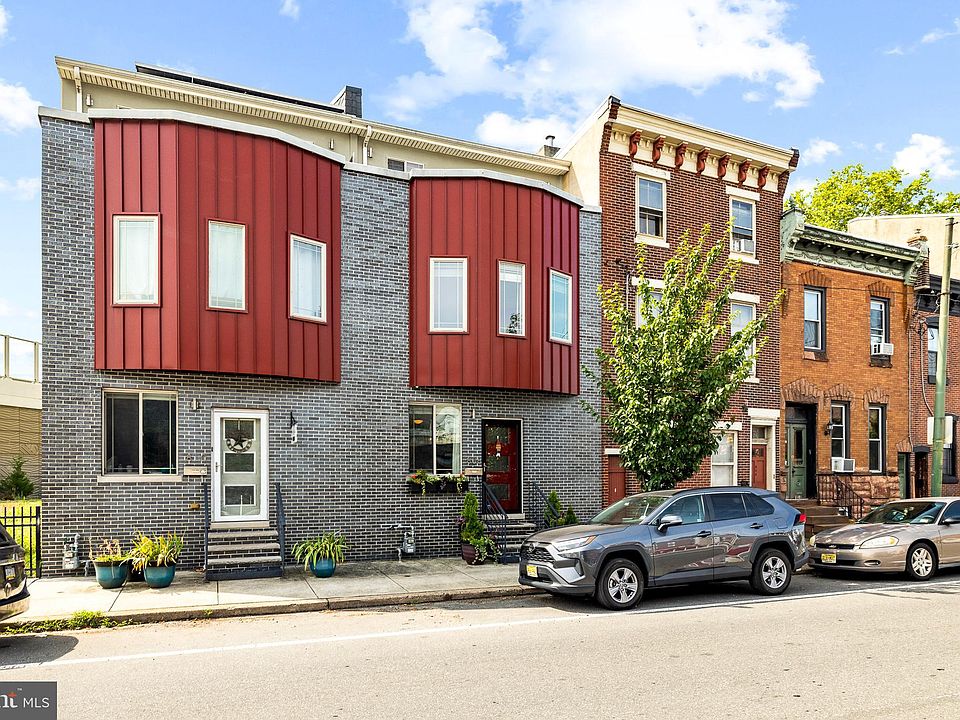1st image of 808 E Girard Ave