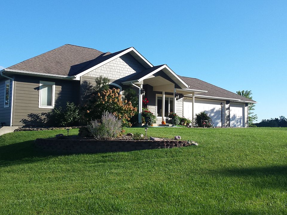 2nd image of 210 Northshore Dr