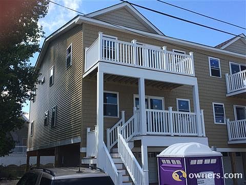2nd image of 104 Roxie Ave