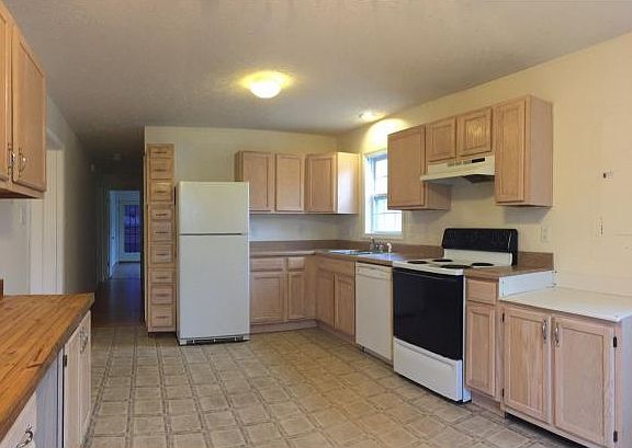 2nd image of 321 Highland Ave
