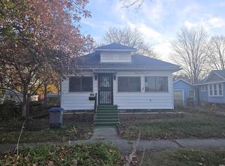 1127 Maple Row, Elkhart, IN 46514