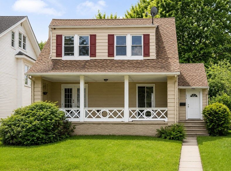 1st image of 130 Vassar Ave