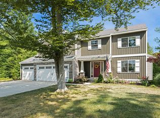 11006 Crowning Acres Ct NE, Rockford, MI 49341