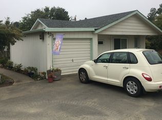 425 Buena Vista Loop, Brookings, OR 97415