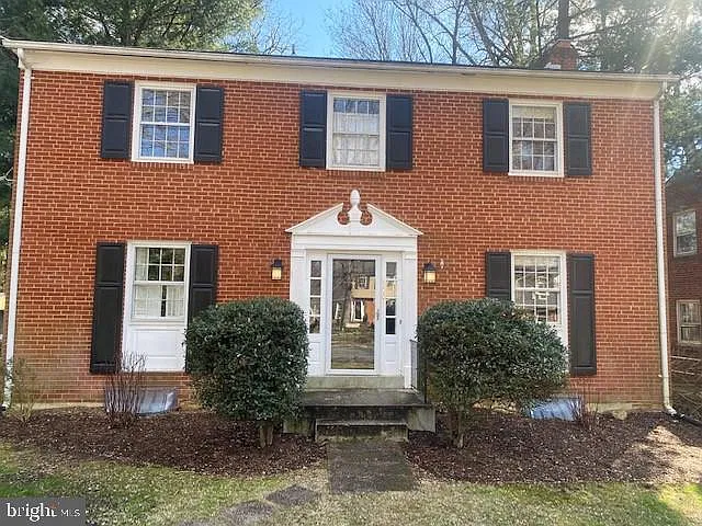 5 bed, 3.5 bath, 2891 sqft, $4,009 — Photo 1