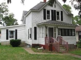 2911 Gilboa Ave, Zion, IL 60099