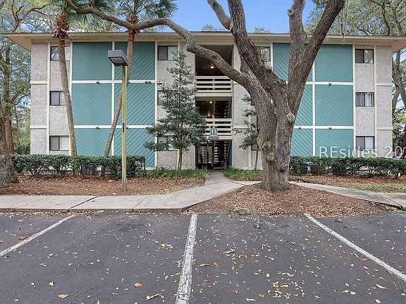 4th image of 45 Folly Field Rd APT 13L