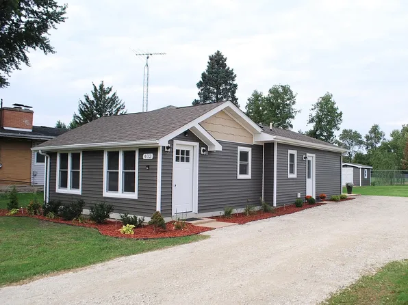 402 E North St, Lockport, IL 60441