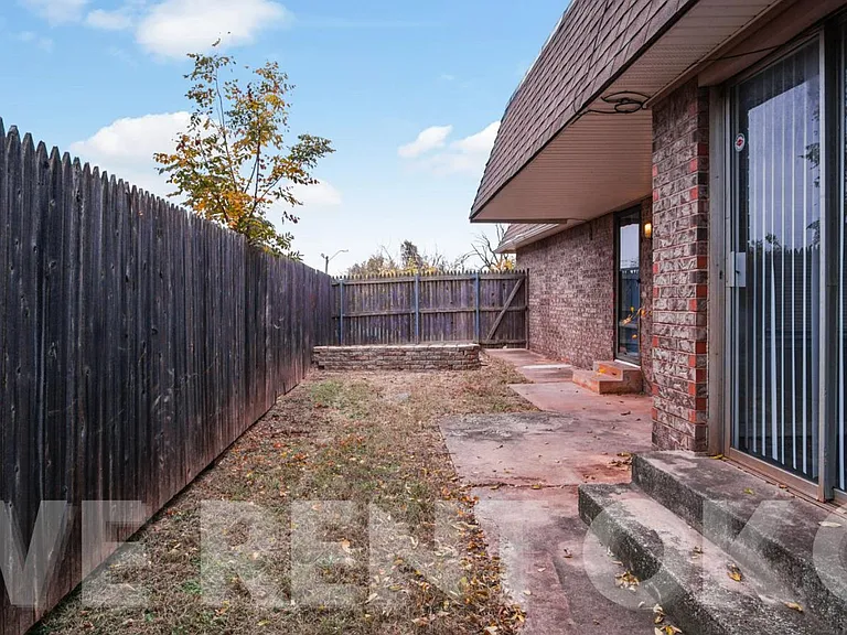 6415 N Peniel Ave — Photo 28