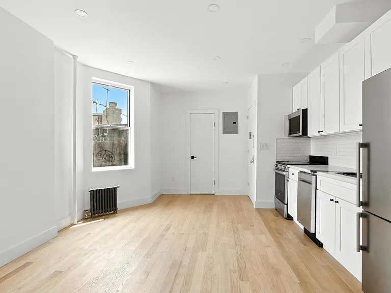 75 Baxter St #32 — Photo 7