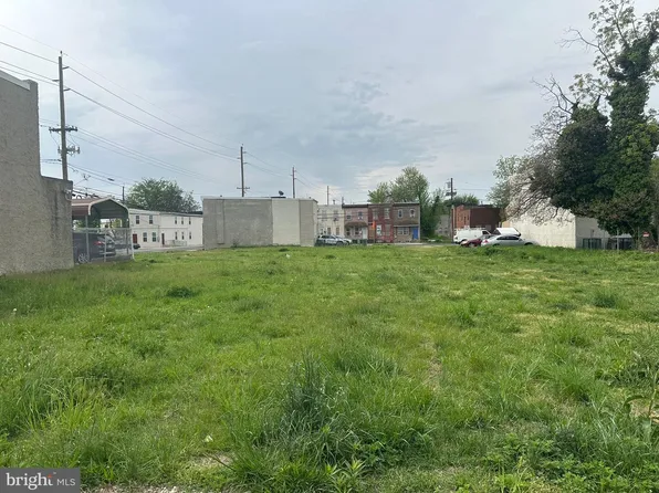 566-574 N Walnut St, Camden, NJ 08103
