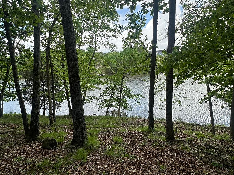 1st image of 1 Lakeshore Pkwy
