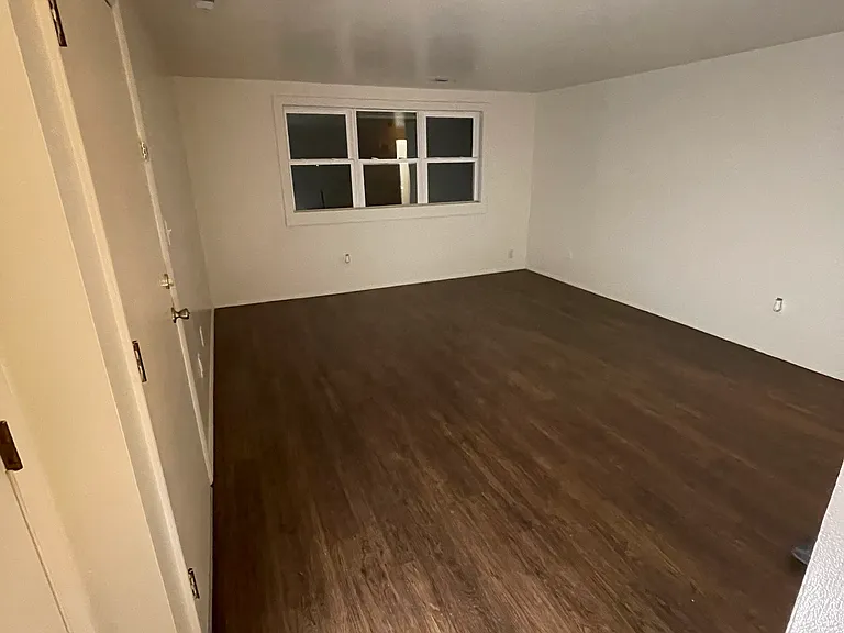 6519-6523 Conway Dr #6519.5 — Photo 6