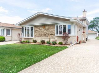 8312 W Maple Ave, Norridge, IL