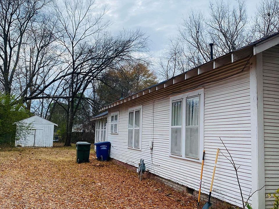 2nd image of 341 Ash St