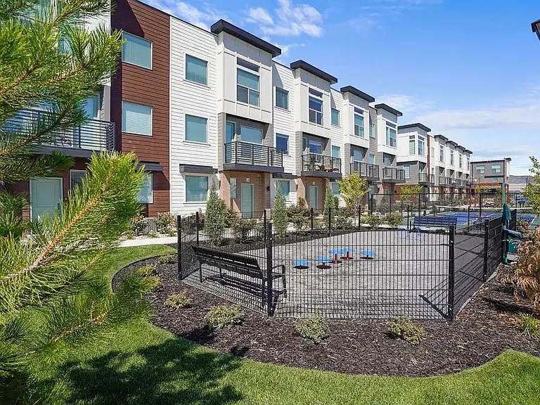 Vaseo Townhomes — Photo 55