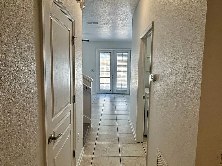 12722 Salomon Cove Dr — Photo 6