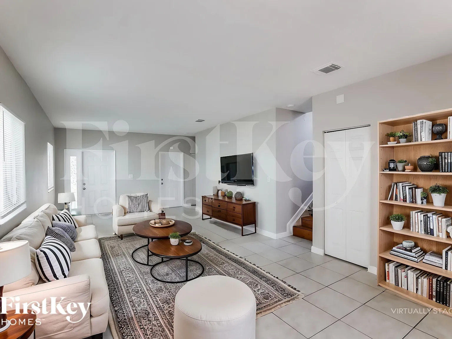 5 bed, 3.0 bath, 2258 sqft, $3,110 — Photo 4
