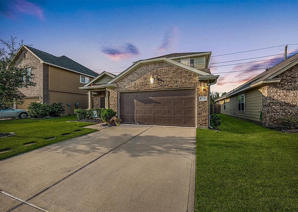 1st image of 24746 Lakecrest Village Dr