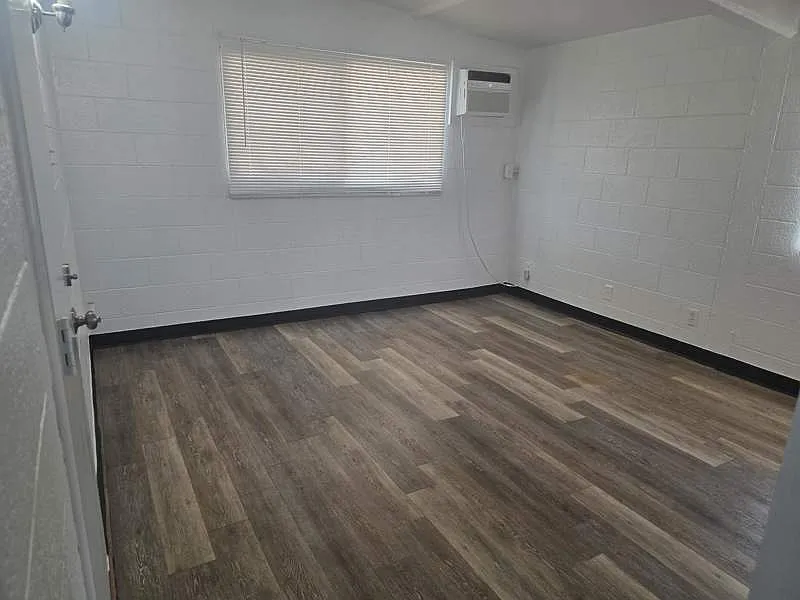 1 bed, 1.0 bath, 520 sqft, $890 — Photo 4