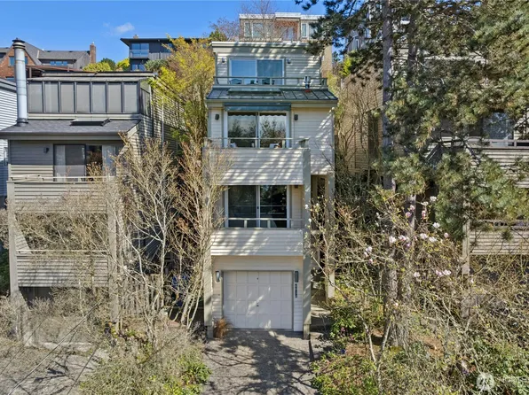 4014 57th Avenue SW, Seattle, WA 98116