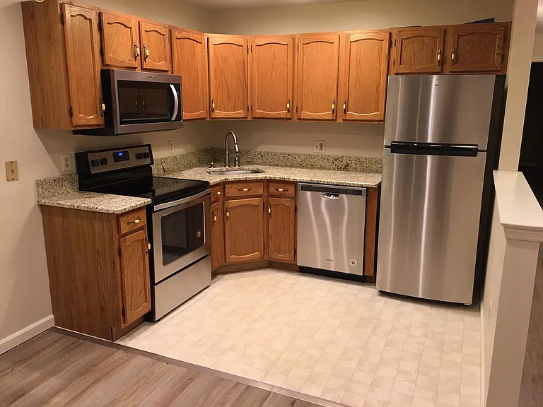 509 Maplewood Ave — Photo 1