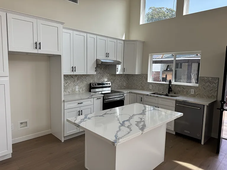 7005 Natick Ave — Photo 13