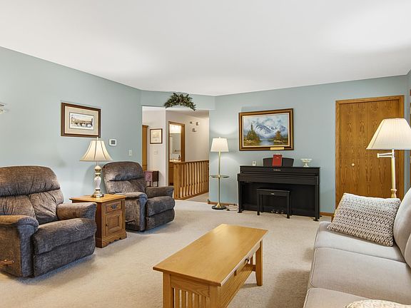 4th image of 3158 E Duck Lake Rd