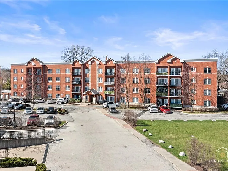 3501 Wellington Ct #203 — Photo 20