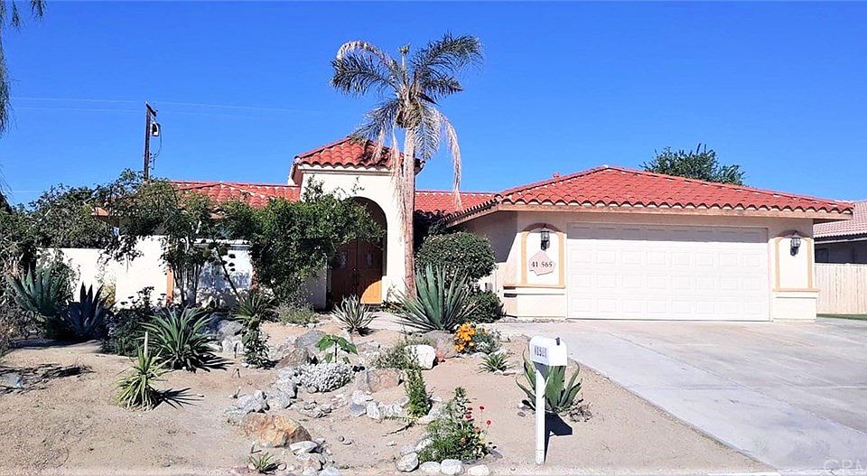 1st image of 41565 Balaclava Dr