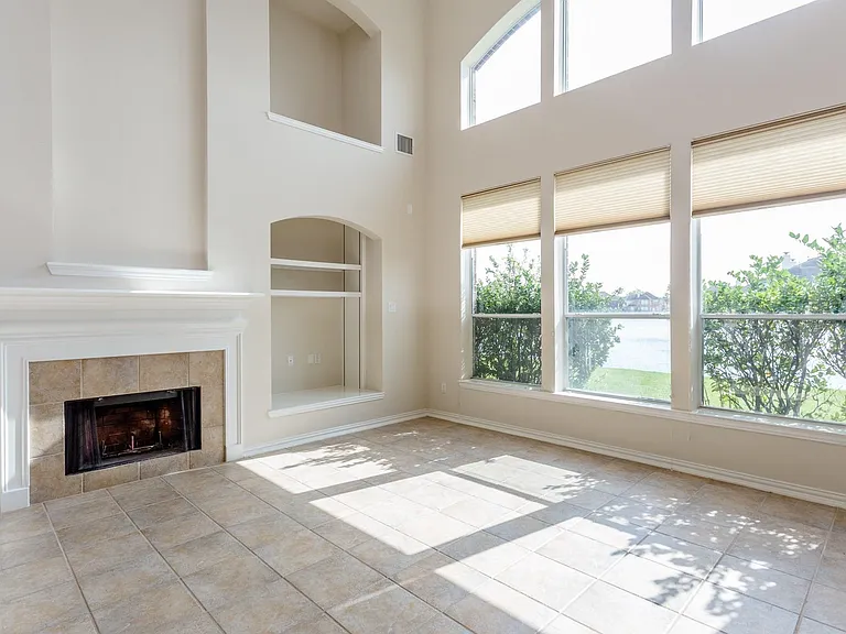 10026 Lakeside Gables Dr — Photo 7
