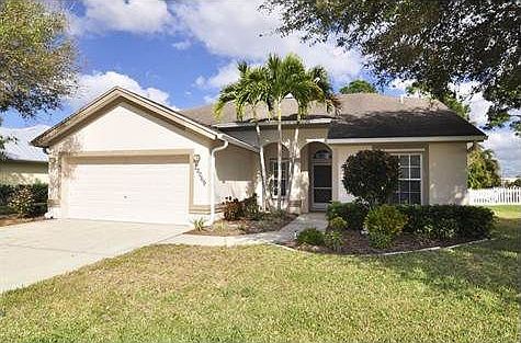 1st image of 22069 Seashore Cir