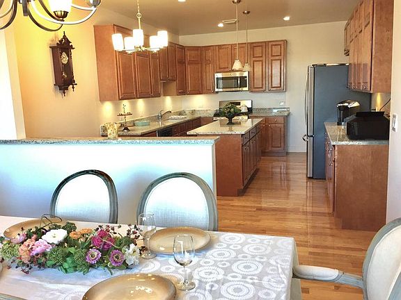3rd image of 1371 Bradley Cir
