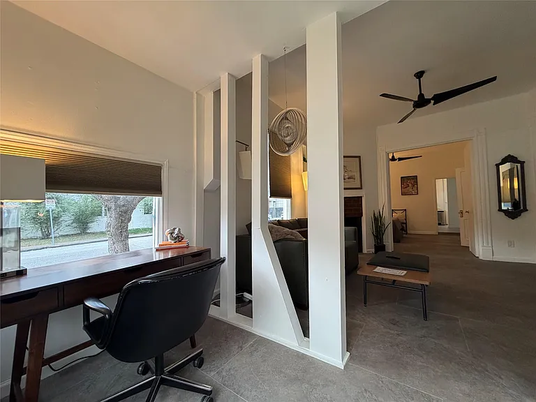 318 Hyde Park Blvd #A — Photo 8