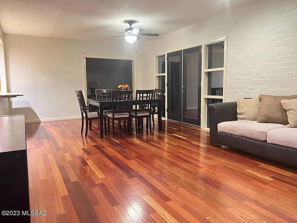 3 bed, 2.0 bath, 1583 sqft, $2,999 — Photo 4