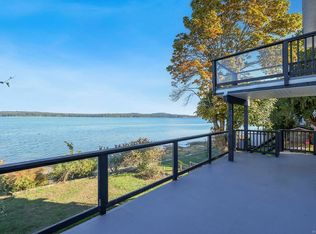 5650 Island Hwy S, Comox Valley, BC V0R3B0